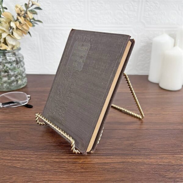 Bard's Twisted Wire Easel Stand, 4" H